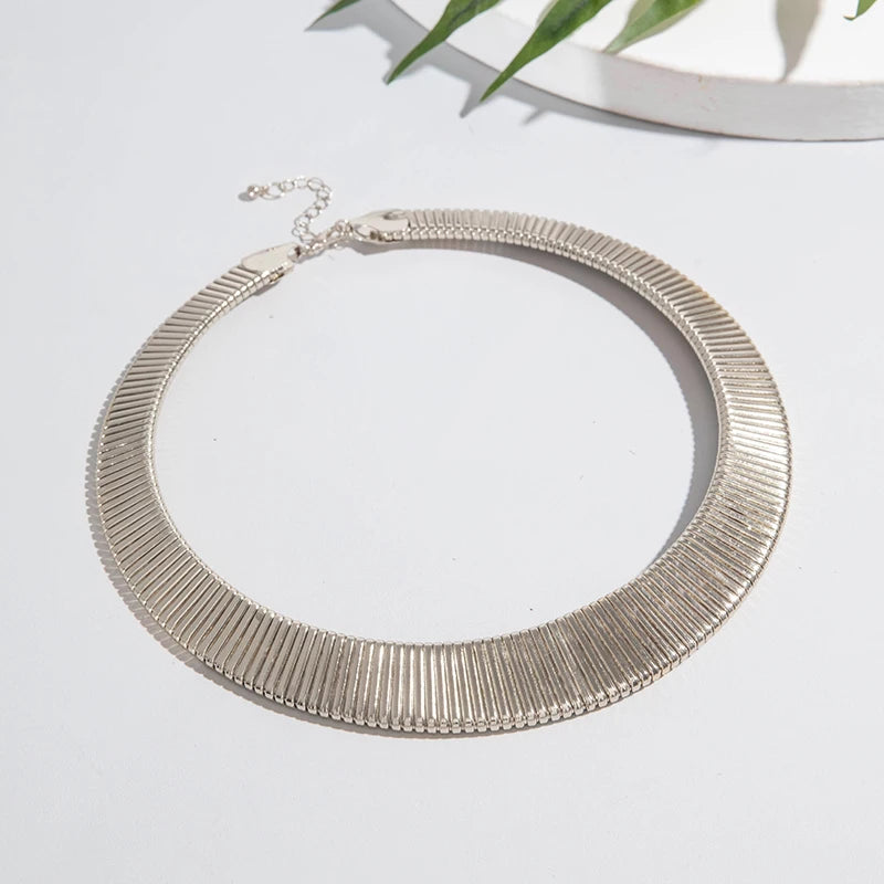 Tocona Vintage Exaggerated Gold Silver Colour Chunky Choker for Women Striped Collar Necklace with Adjustable Chain Jewelry