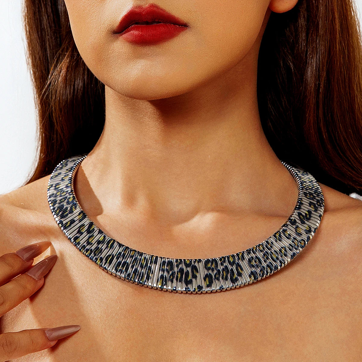 Tocona Vintage Exaggerated Gold Silver Colour Chunky Choker for Women Striped Collar Necklace with Adjustable Chain Jewelry