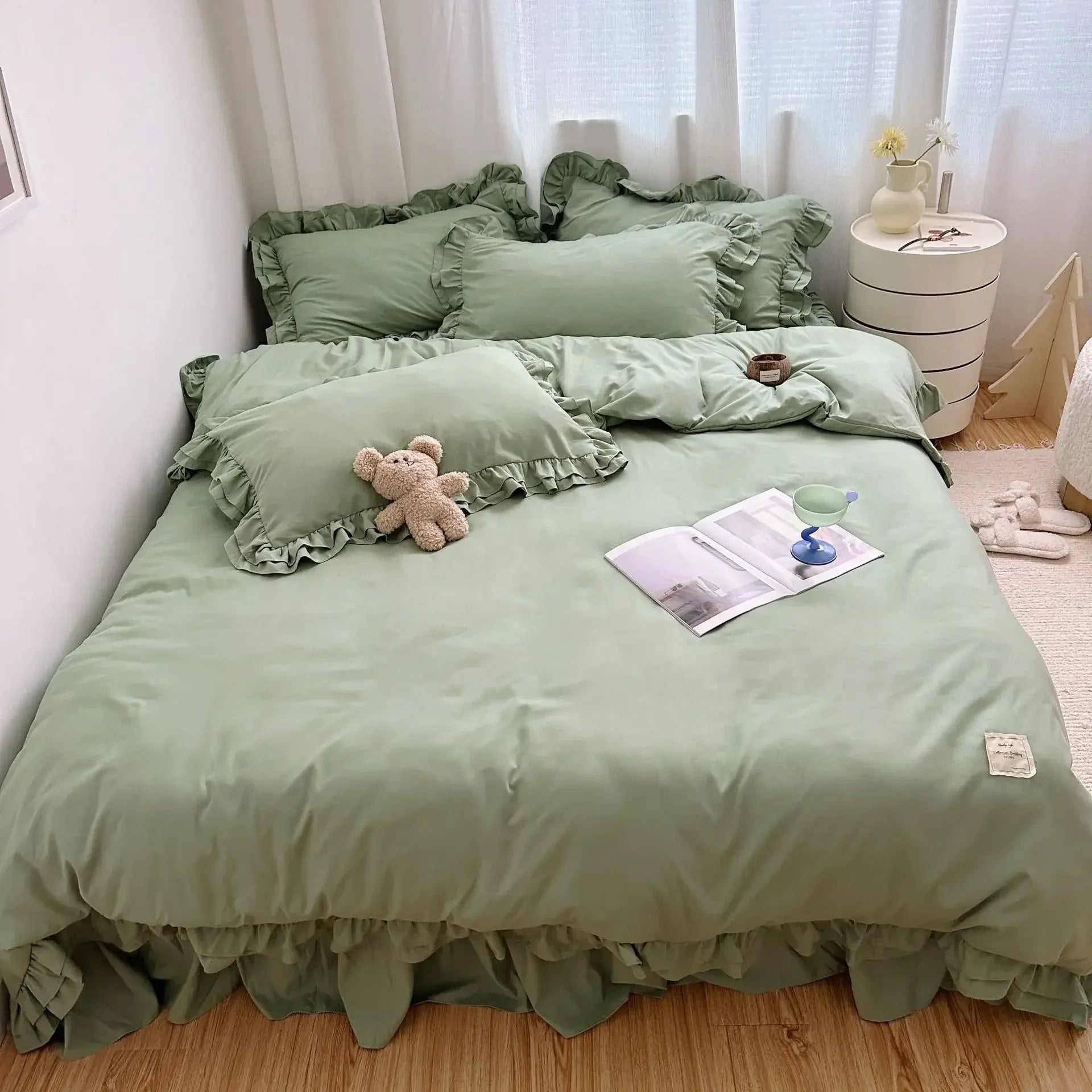 2024 New Bedding Set European Simple Large Family Set Large Quilt Cover Home Comfortable Quilt Cover Pillow Cover Bed Sheet
