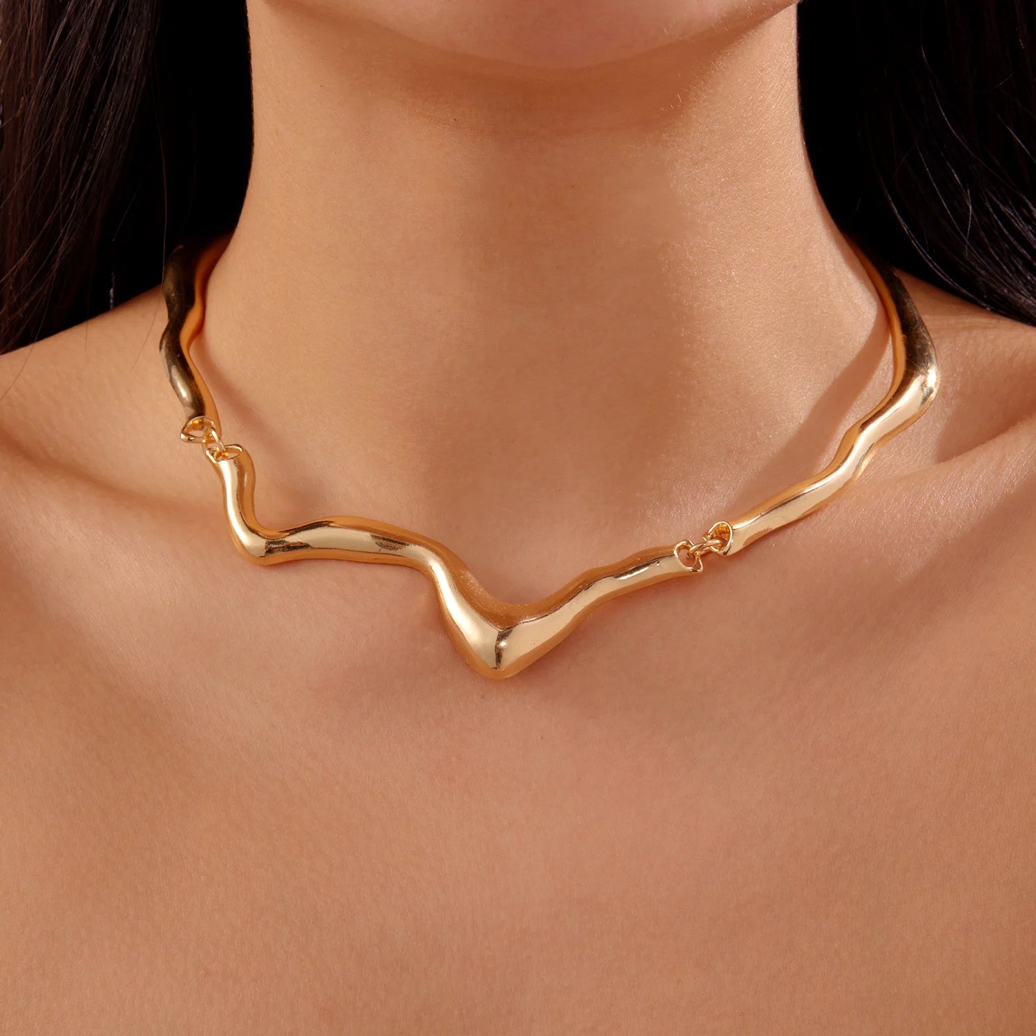 Fashion Liquid Lava Style Metal Choker Necklace for Women Gold Color Geometry Twist Neck Bangle Luxury Party Collar Jewelry Gift