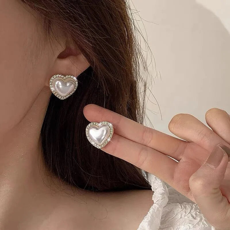 Metal Love Earrings Goth Retro Aesthetic Exaggerated Metal Hollow Heart Drop Earring For Punk girl Y2K Jewelry Accessories
