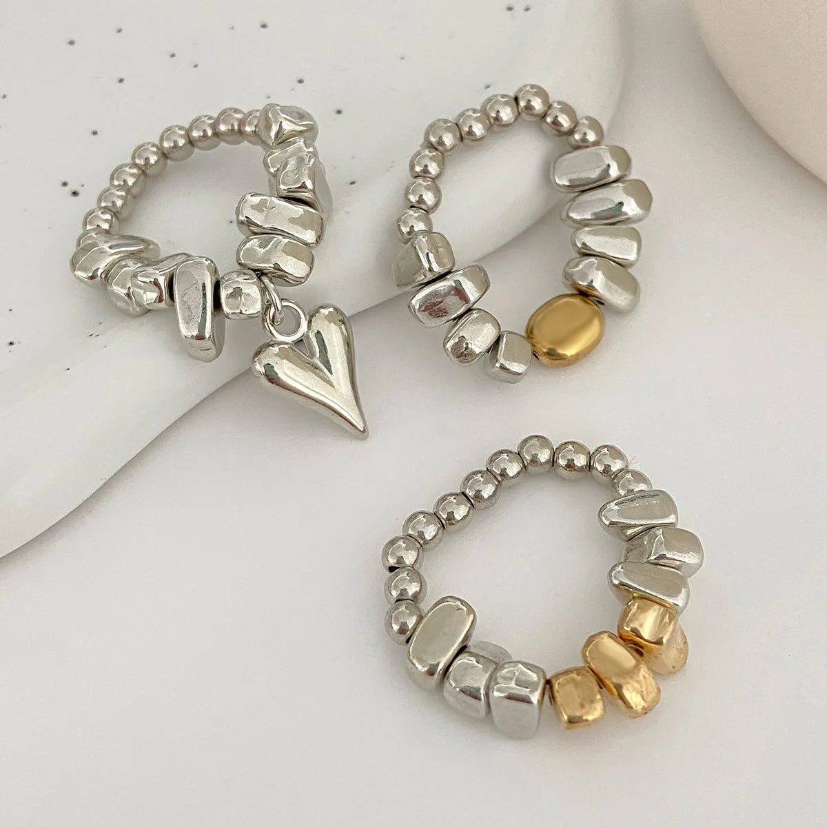 Retro Simple Heart shaped Pendant Necklace 2025 Multi layer Sweet Creative Irregular String Style Girl Fashion Birthday Jewelry