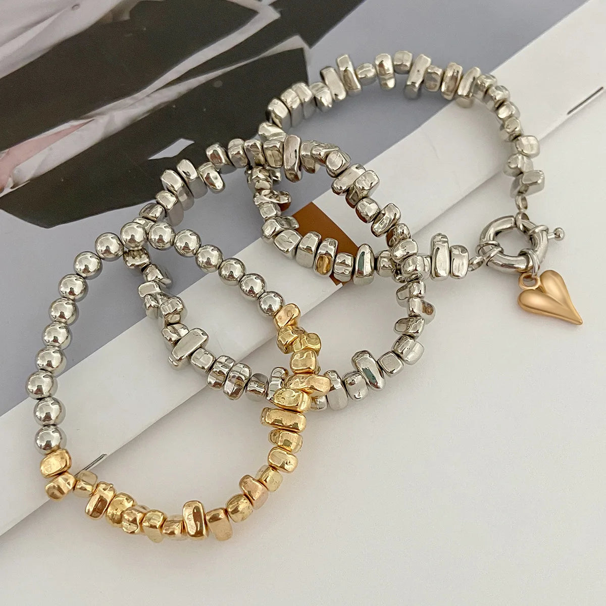 Retro Simple Heart shaped Pendant Necklace 2025 Multi layer Sweet Creative Irregular String Style Girl Fashion Birthday Jewelry